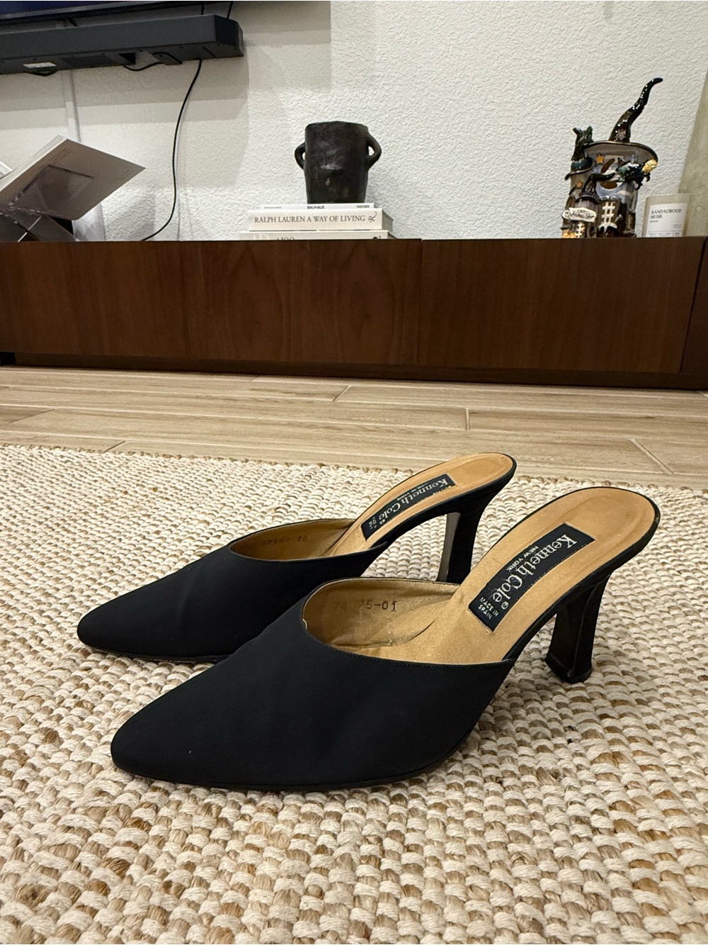 Vintage Kenneth Cole Black Satin Pointed Toe Mules Flared Heel Made in Spain